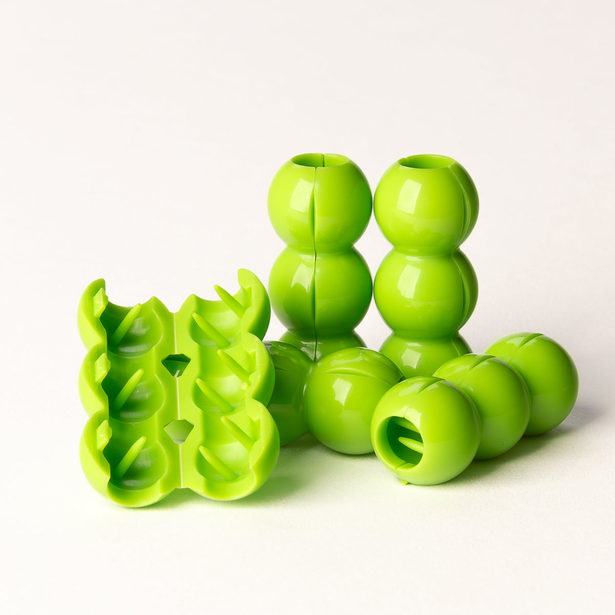 Eazybead -Z™ Ivy Green Glow In The Dark 💗  Clips on in less than 10 seconds