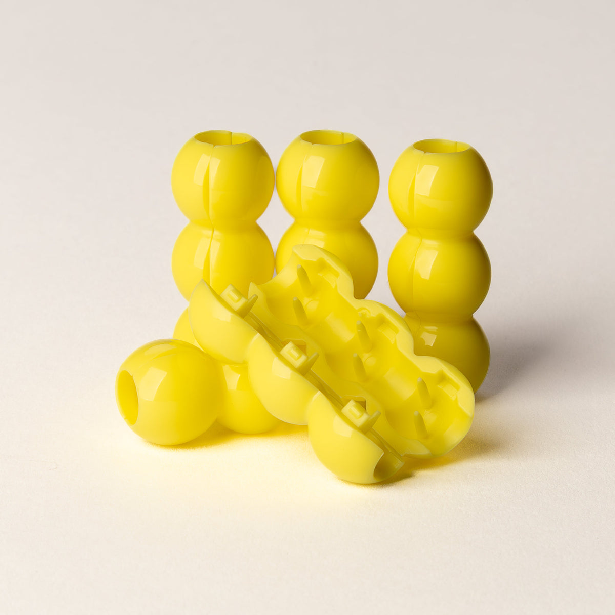 Eazybead -Z™ Yellow Banana 💗  Clips on in less than 10 seconds